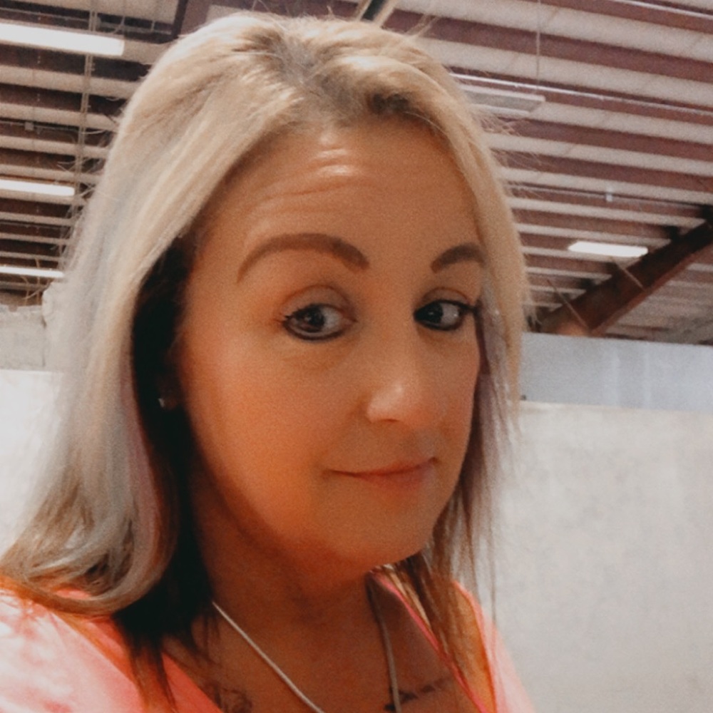 Meet your Posher, Lisa